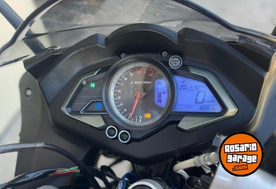 Motos - Bajaj Rs 200 2017 Nafta 8200Km - En Venta