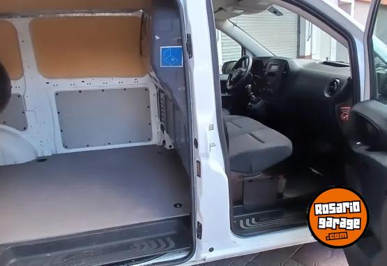 Utilitarios - Mercedes Benz Vito Furgon 2019 Diesel  - En Venta