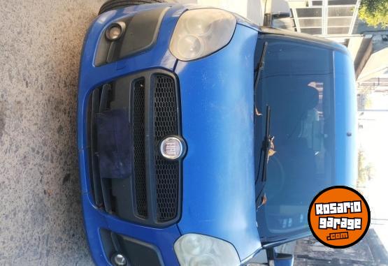 Utilitarios - Fiat DOBL 2013 Nafta 220000Km - En Venta
