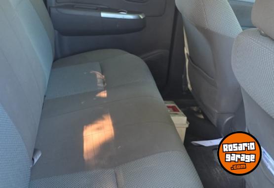 Camionetas - Toyota Hilux 2015 Diesel 210000Km - En Venta