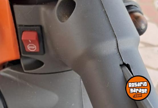 Herramientas - MOTOSIERRA HUSQVARNA 125 40cc - En Venta