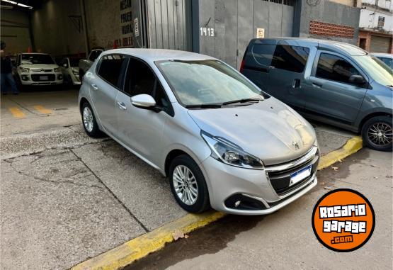 Autos - Peugeot 208 2018 Nafta 62000Km - En Venta