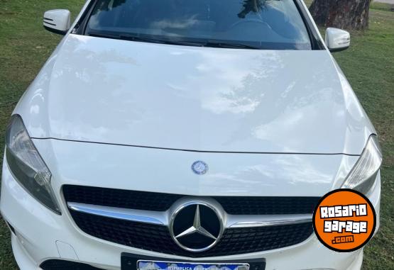 Autos - Mercedes Benz A 200 URBAN 2016 Nafta 191000Km - En Venta