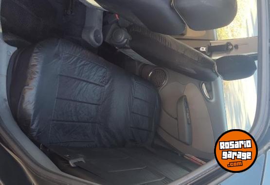 Autos - Fiat Grand siena 2013 2013 GNC 124500Km - En Venta