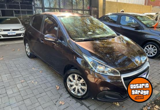 Autos - Peugeot 208 active 2018 Nafta 98000Km - En Venta