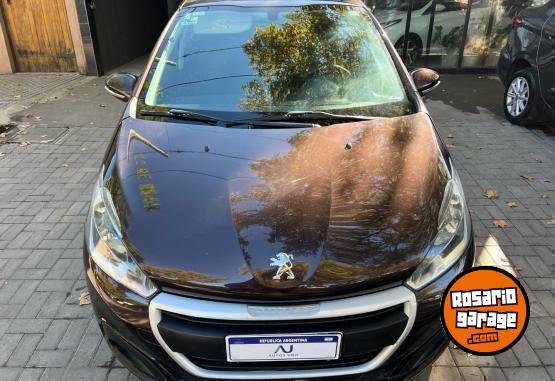 Autos - Peugeot 208 active 2018 Nafta 98000Km - En Venta