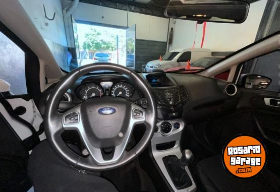 Autos - Ford FIESTA 1.6 SE PLUS 4P 2016 Nafta 165000Km - En Venta