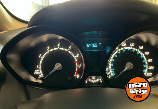 Autos - Ford FIESTA 1.6 SE PLUS 4P 2016 Nafta 165000Km - En Venta