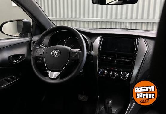 Autos - Toyota Yaris XS 2025 Nafta 0Km - En Venta