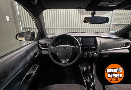 Autos - Toyota Yaris XS 2025 Nafta 0Km - En Venta