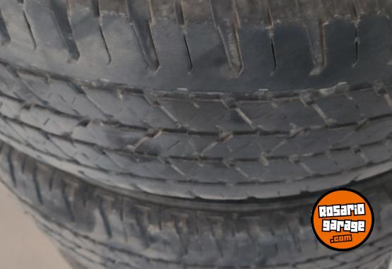 Accesorios para Autos - 4 Neumticos 215 65 16 para Duster 2.0 - En Venta