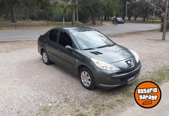 Autos - Peugeot 207 Xr 2011 Nafta 156000Km - En Venta