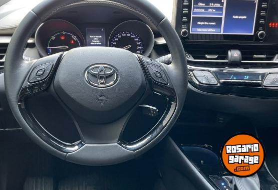 Autos - Toyota CH-R HYBRID 2020 Electrico / Hibrido 30000Km - En Venta