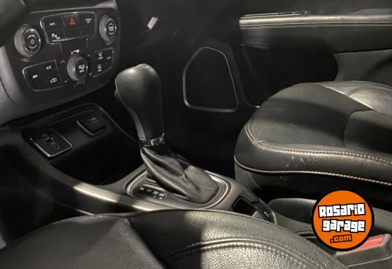 Autos - Chrysler JEEP COMPASS LONGITUDE 2019 Nafta 85000Km - En Venta