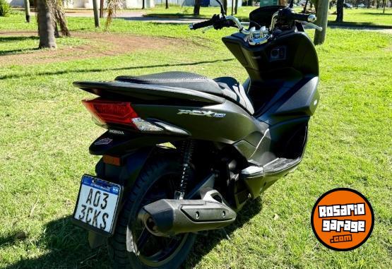 Motos - Honda PCX 150 2017 Nafta 22000Km - En Venta