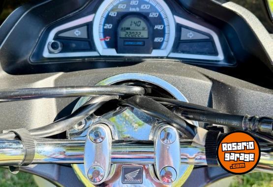 Motos - Honda PCX 150 2017 Nafta 22000Km - En Venta