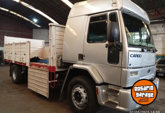 Camiones y Gras - FORD CARGO 1832e - CABINA DORMITORIO - BARANDA VOLCABLE - 2011 - En Venta