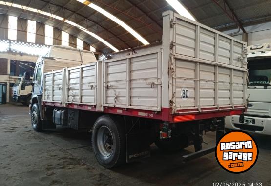 Camiones y Gras - FORD CARGO 1832e - CABINA DORMITORIO - BARANDA VOLCABLE - 2011 - En Venta