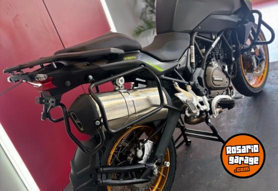 Motos - Qj Motor QJ MOTOR SRT 700 X 2025 Nafta 0Km - En Venta