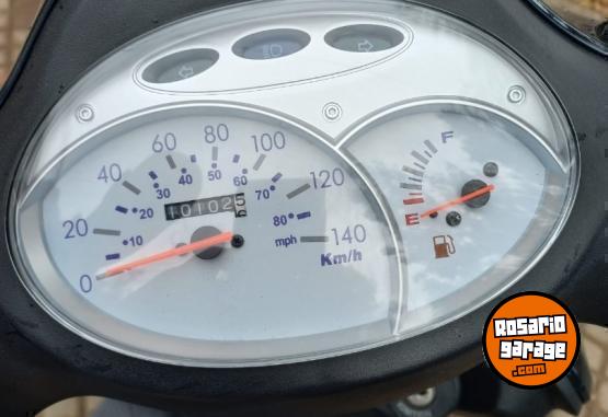 Motos - SYM FIDDLE II 150 2020 Nafta 10000Km - En Venta