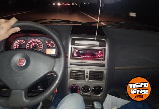 Autos - Fiat Siena atractive 1.4 2011 Nafta 120000Km - En Venta