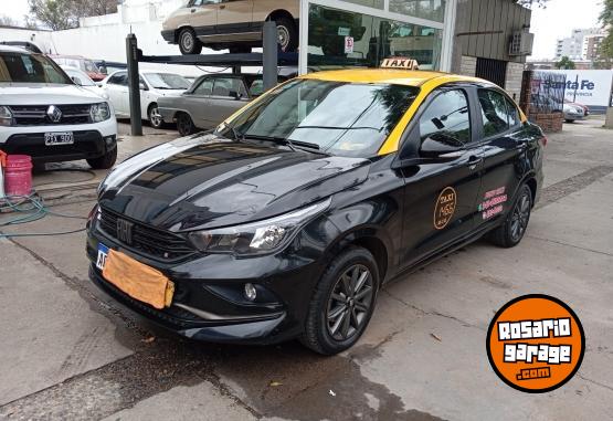 Autos - Fiat CRONOS 2023 GNC 70000Km - En Venta