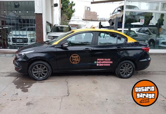 Autos - Fiat CRONOS 2023 GNC 70000Km - En Venta