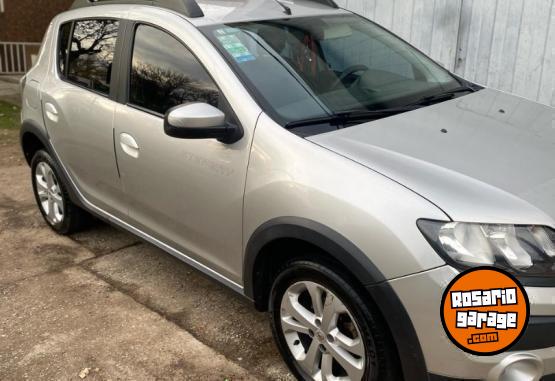 Autos - Renault Sandero Stepway 2016 Nafta 120000Km - En Venta