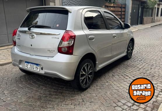 Autos - Toyota Etios AT 2020 Nafta 93500Km - En Venta