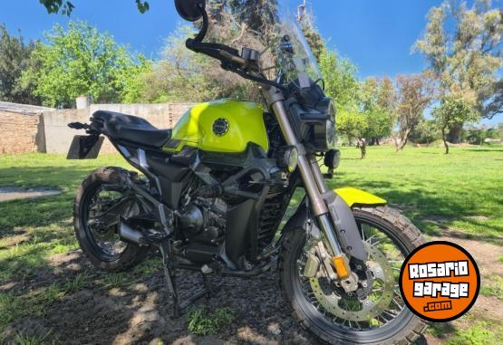 Motos - Zontes G1 155 cc 2024 Nafta 12000Km - En Venta
