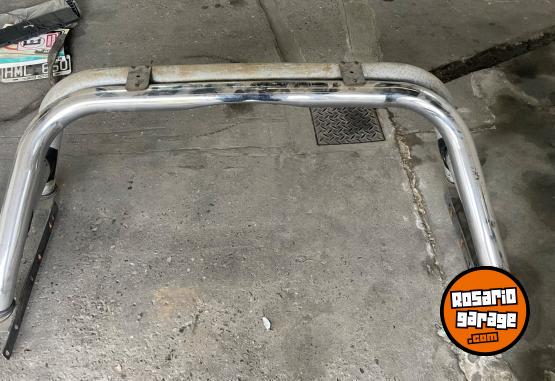 Accesorios para Autos - BARRA CROMADA S10 - En Venta