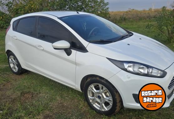 Autos - Ford Fiesta 5 puertas S 1.6 2017 Nafta 75000Km - En Venta