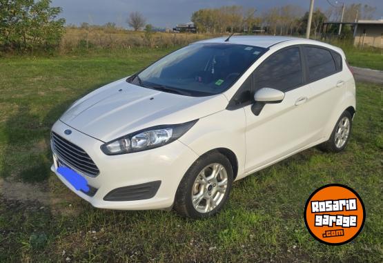 Autos - Ford Fiesta 5 puertas S 1.6 2017 Nafta 75000Km - En Venta