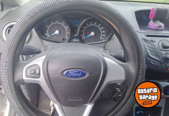 Autos - Ford Fiesta 5 puertas S 1.6 2017 Nafta 75000Km - En Venta