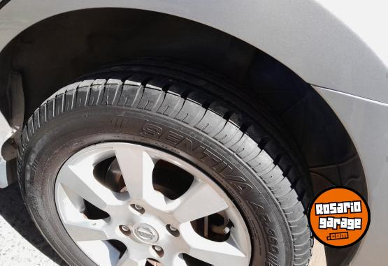 Autos - Nissan Tiida 2013 Nafta 130000Km - En Venta