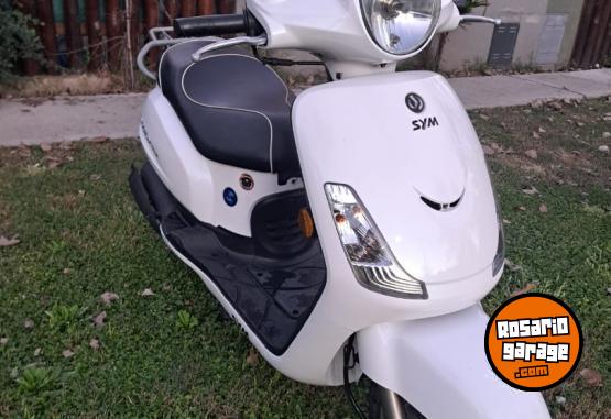 Motos - SYM Fiddle II 150s 2019 Nafta 9300Km - En Venta