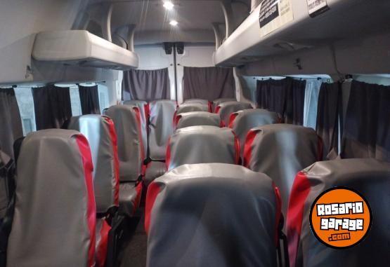 Utilitarios - Ford TRANSIT  minib�s 17+1 2023 Diesel 45000Km - En Venta