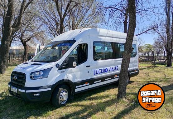 Utilitarios - Ford TRANSIT  minib�s 17+1 2023 Diesel 45000Km - En Venta