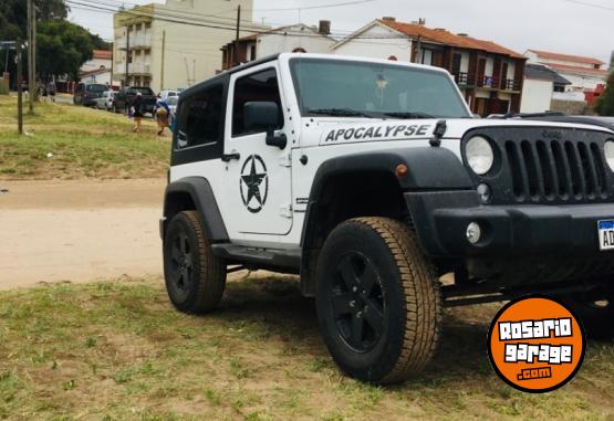 Camionetas - Jeep Wrangler 2019 Nafta 91000Km - En Venta