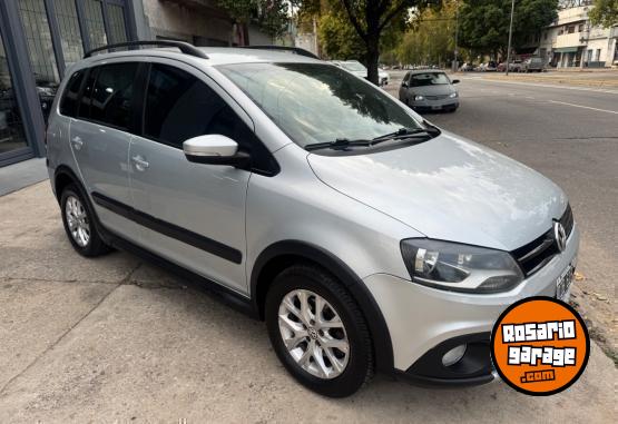 Autos - Volkswagen Suran Cross 2014 Nafta 160000Km - En Venta