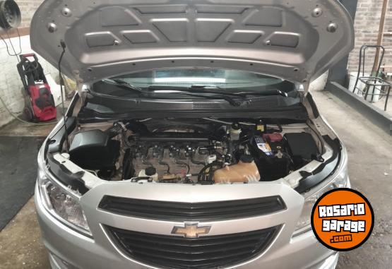 Autos - Chevrolet Onix 2017 GNC 159000Km - En Venta