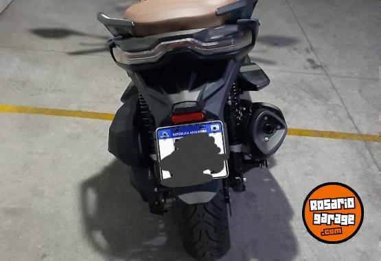 Motos - Voge SR4 Max Pro 2024 Nafta 2000Km - En Venta