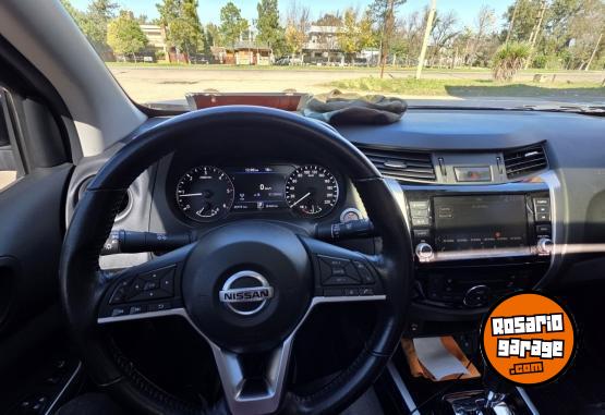 Camionetas - Nissan FRONTIER PLATINUM 4X2 2022 Diesel 30500Km - En Venta
