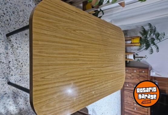 Hogar - Vendo mesa y sillas - En Venta