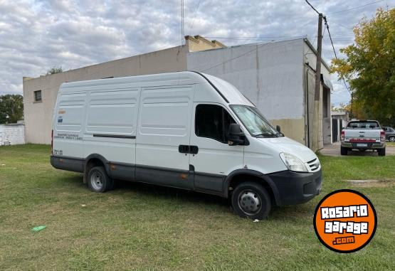 Utilitarios - Iveco Daily 2014 Diesel 117000Km - En Venta
