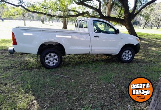 Camionetas - Toyota Hilux dx 2008 Diesel 111111Km - En Venta