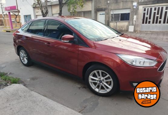 Autos - Ford FOCUS 1.6 S 4P 2017 Nafta 123000Km - En Venta