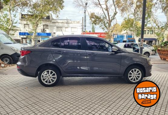 Autos - Fiat Cronos drive pack plus 2022 Nafta 80000Km - En Venta