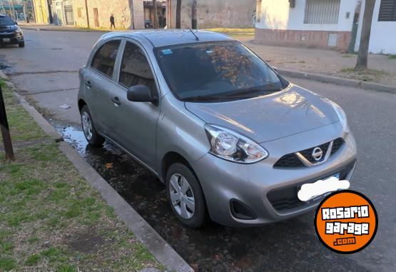 Autos - Nissan March 2020 Nafta 80000Km - En Venta