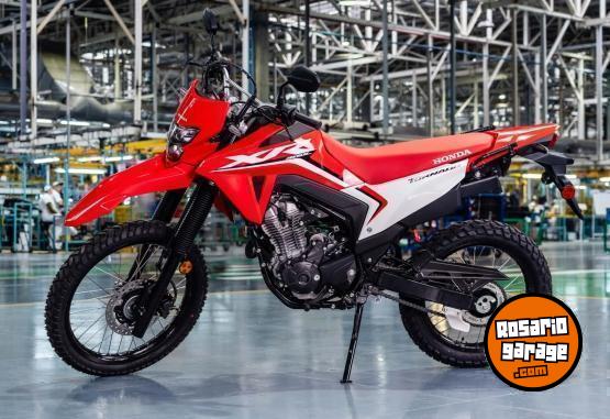 Motos - Honda XR 300 TORNADO 2025 Nafta 0Km - En Venta